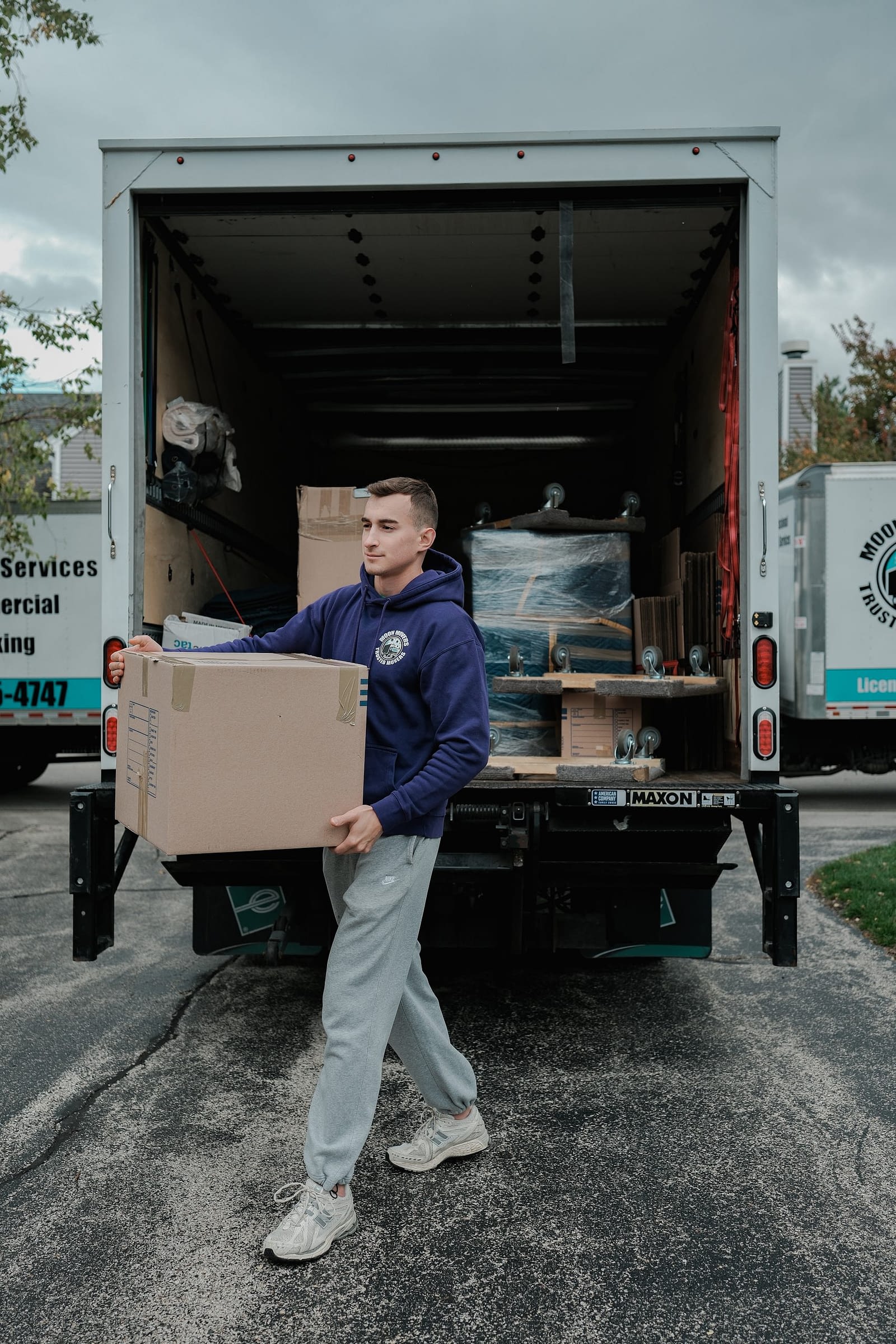 Affordable home movers in Elgin